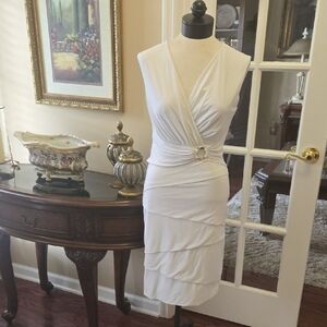 White House Black Market Chic White Layered Midi Dress Instantly Slimming 10 EUC